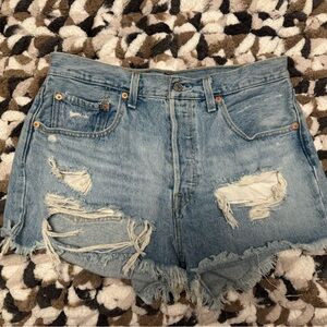 Levi Jean shorts!! Love this brand!